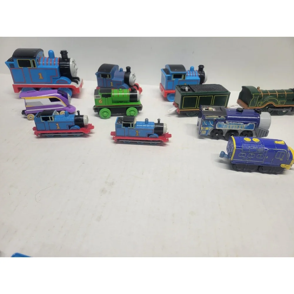 Thomas & Friends Chuggington Train‎ Lot 10pc Wood Diecast Plastic Mixed Engines